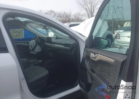 2021 Ford Escape Se z USA, uszkodzony, nr VIN 1FMCU0G64MUB27873